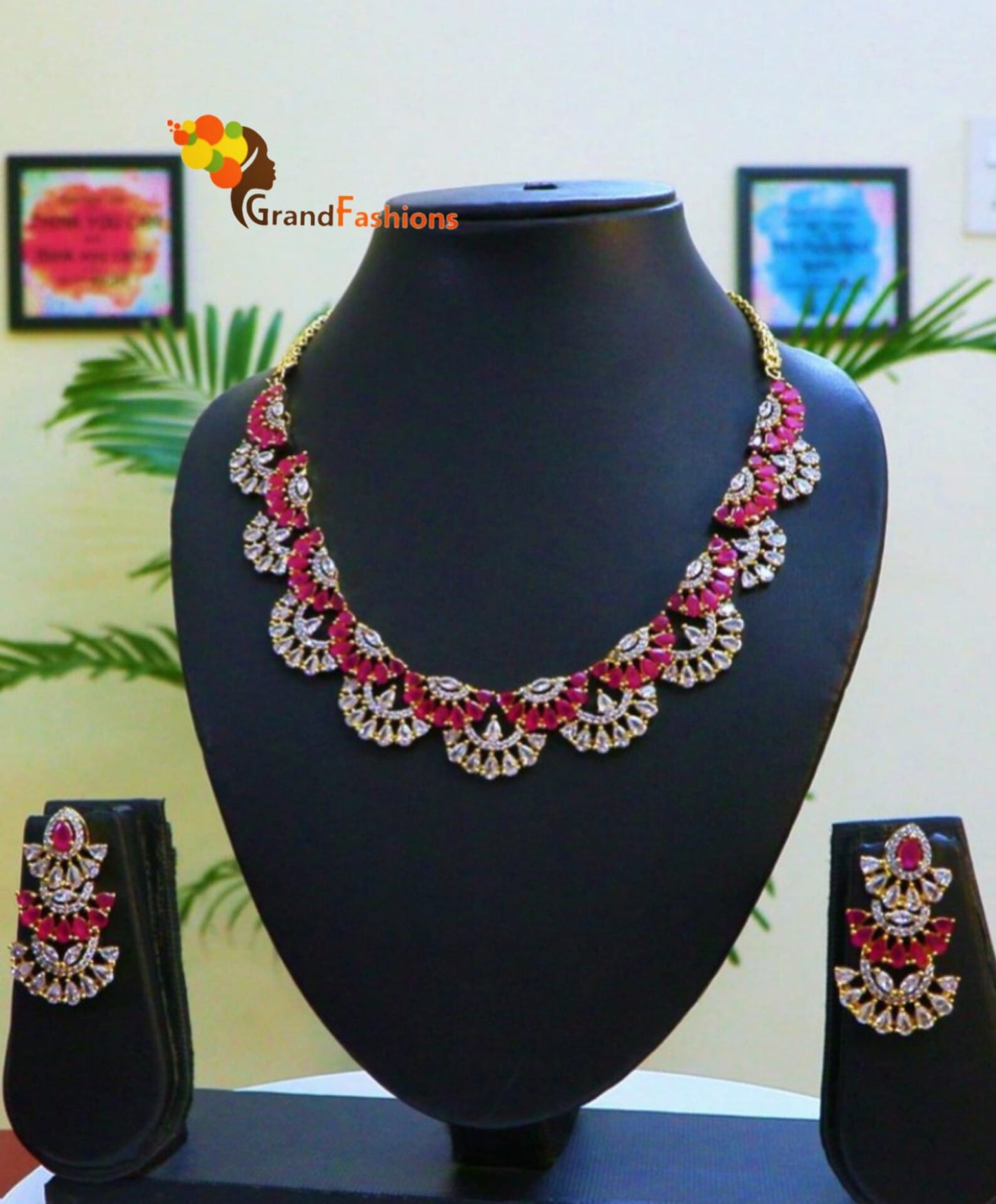 Queen Aminah Luxury Crystal Jewelry Set with Gemstone