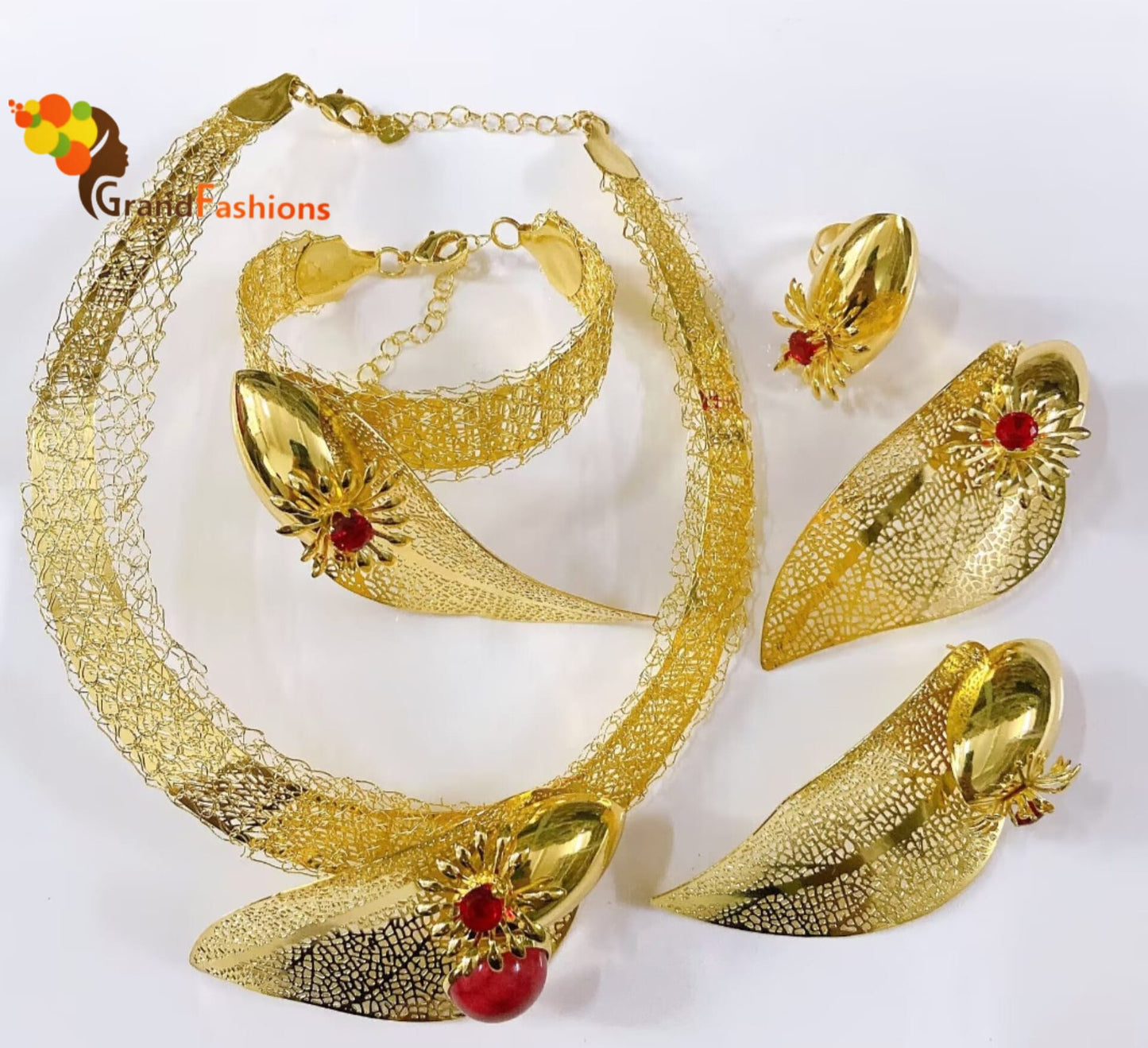 Queen Adanma Jewelry Set