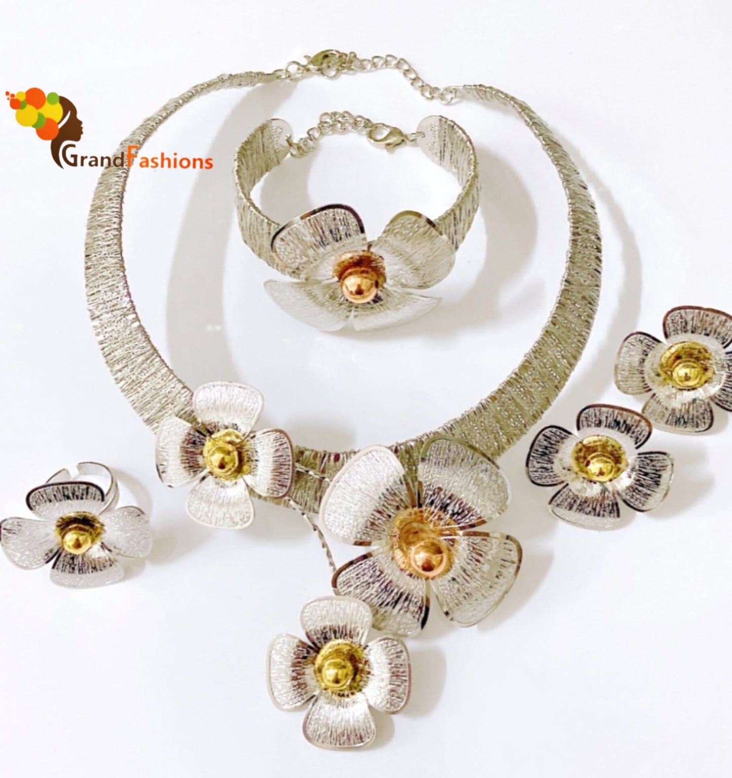 Queen Fa'idah Jewelry Set