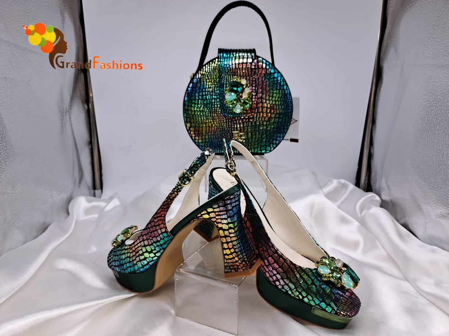Queen Allison Women's Italian Shoe & Purse Set