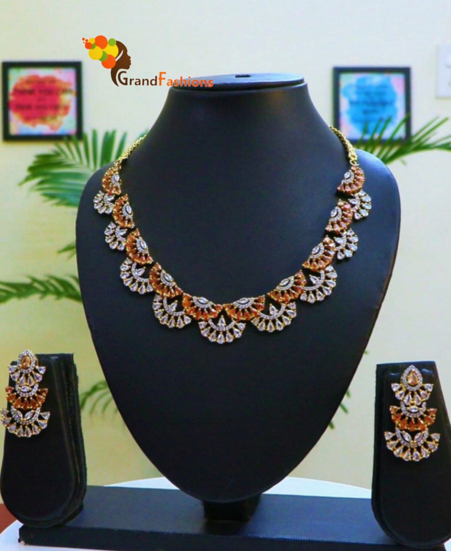 Queen Aminah Luxury Crystal Jewelry Set with Gemstone