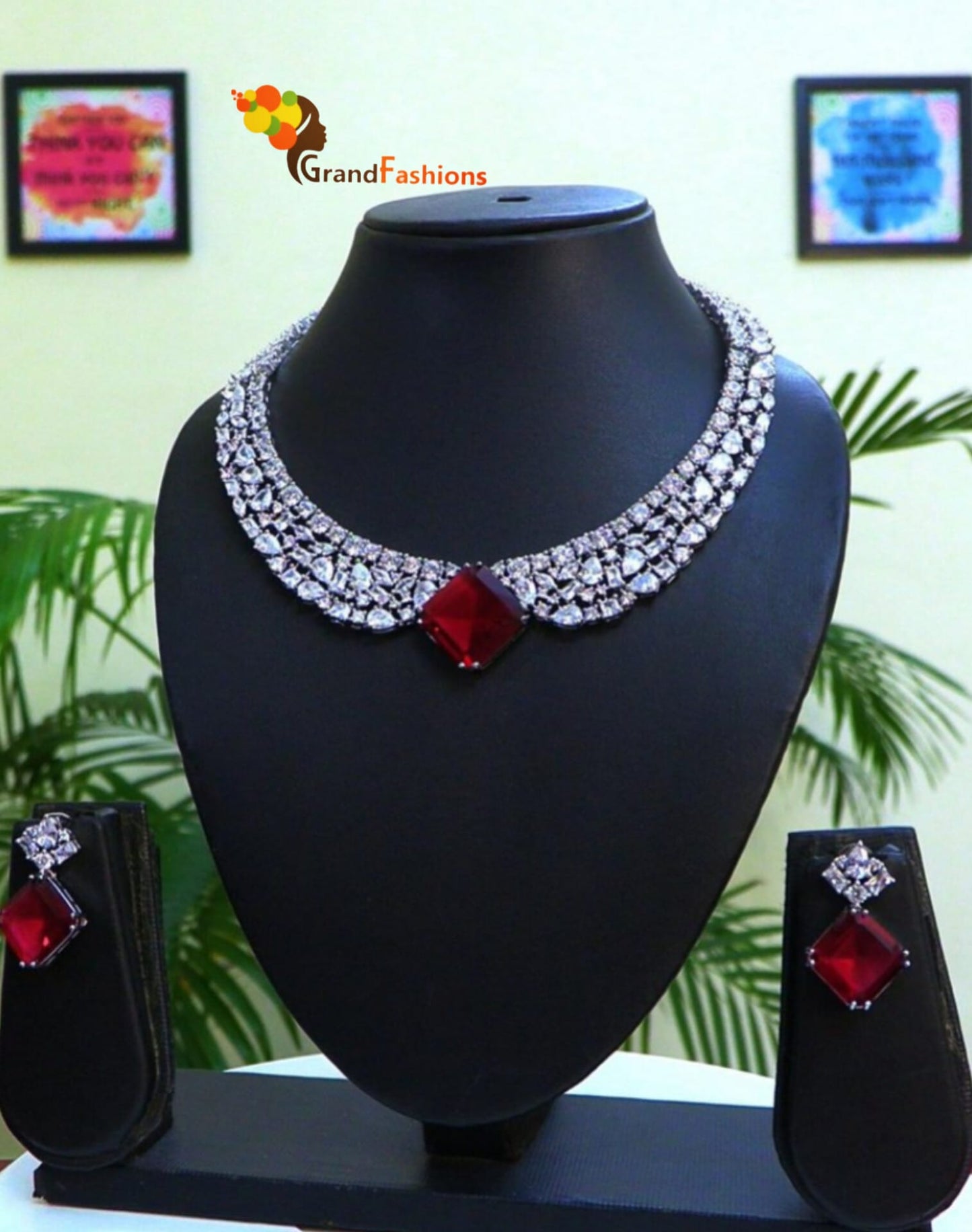 Queen Anisa Luxury Crystal Jewelry Set with Gemstone