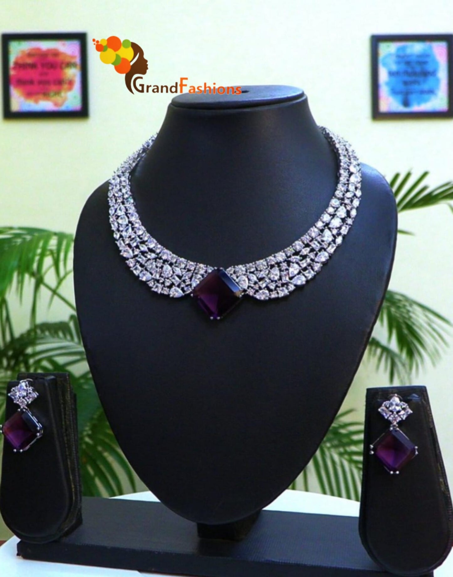 Queen Anisa Luxury Crystal Jewelry Set with Gemstone