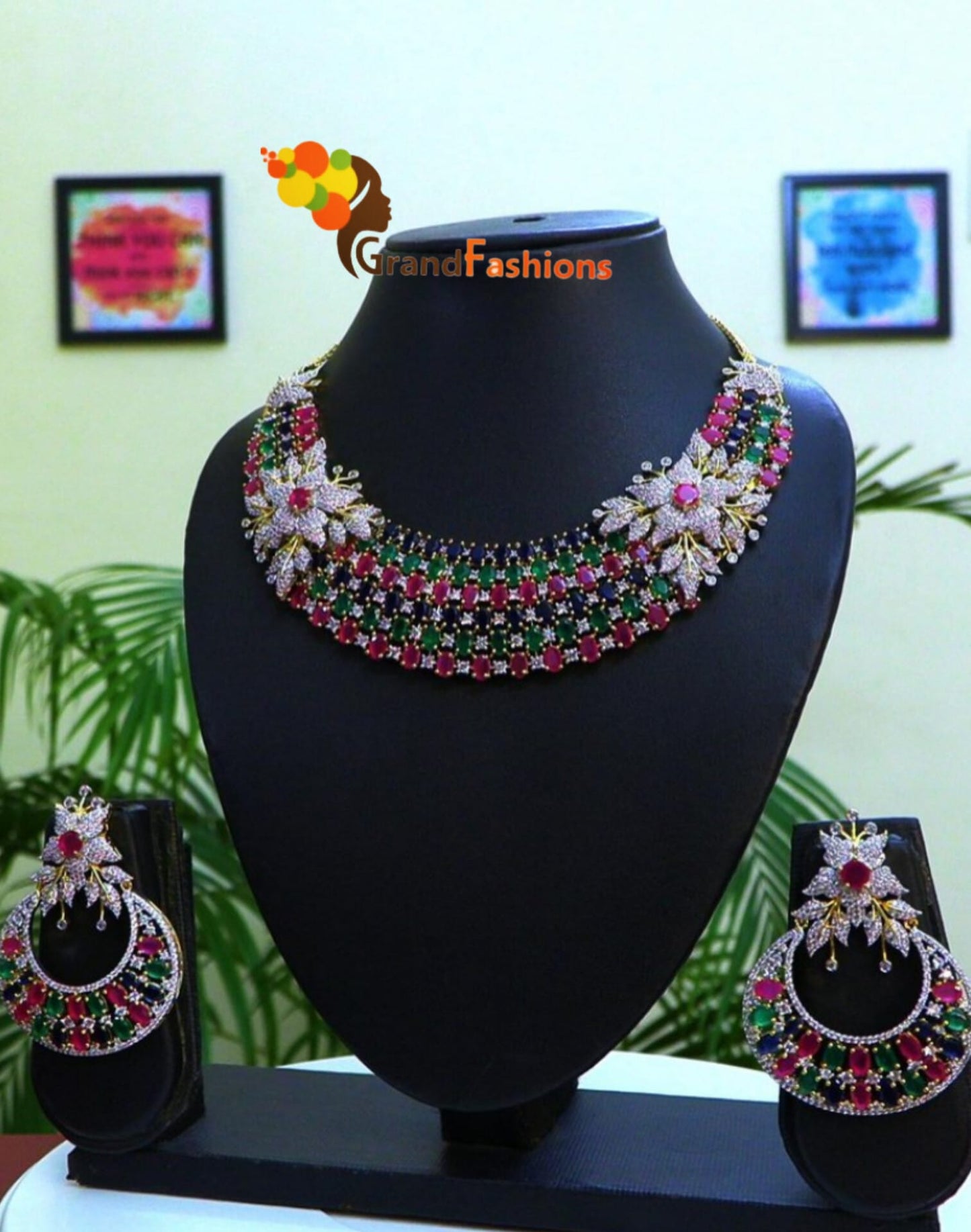 Queen Nadia Luxury Jewelry Set with Gemstone